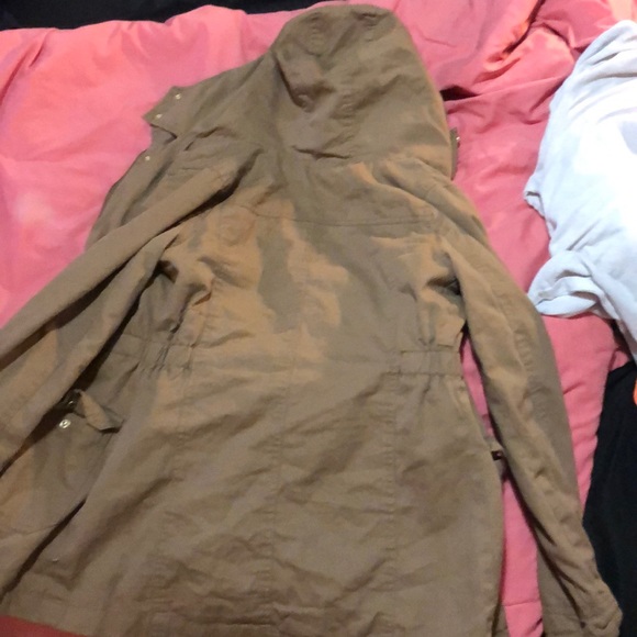 Tan fitted jacket with hood - Picture 5 of 5